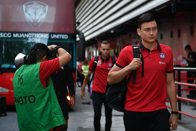 Muangthong United đề nghị không triệu tập cầu thủ của họ lên ĐTQG Thái Lan Muangthong United, Đặng Văn Lâm, Thai League