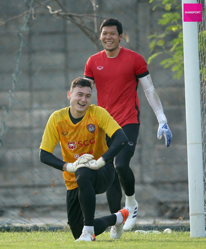 Đặng Văn Lâm tập luyện cùng thủ môn số 1 của Thái Lan tại King's Cup Đặng Văn Lâm, Muangthong united, buriram united, muangthong vs buriram, buriram vs muangthong