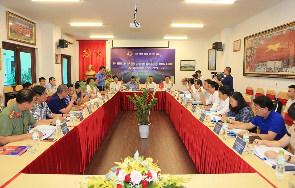 Hội nghị ban chấp hành VFF khoá 8 Người đại diện của HLV Park Hang Seo, ông Lee Dong Jun, hlv park gia hạn hợp đồng, hlv park hang seo