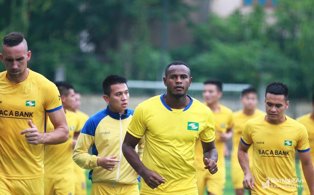 Joel Vinicius sẽ khoác áo số 94 tại SLNA. Ảnh: Báo Nghệ An Thanh Hoá vs SLNA, trực tiếp thanh hoá vs slna, soi kèo thanh hoá vs slna, slna vs thanh hoá, thanh hoa vs slna