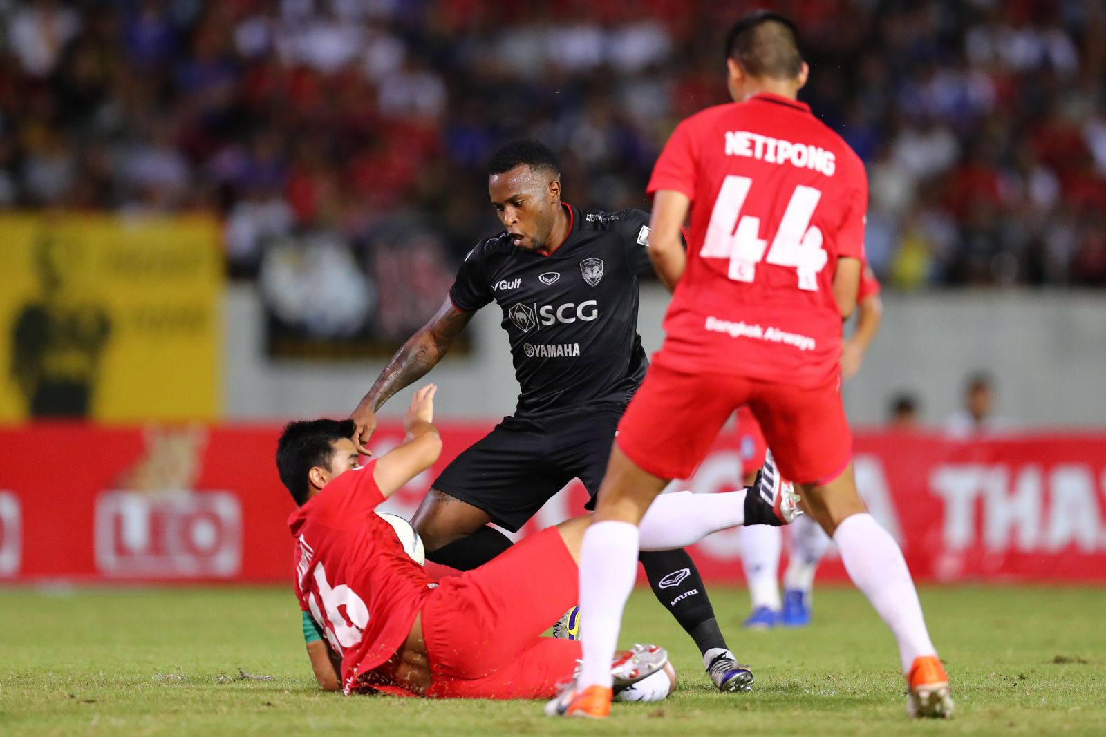 Chân sút Heberty của Muangthong United bỏ lỡ khá nhiều cơ hội Kết quả Chiangmai vs Muangthong United, trực tiếp muangthong united, trực tiếp vòng 18 thai league 2019