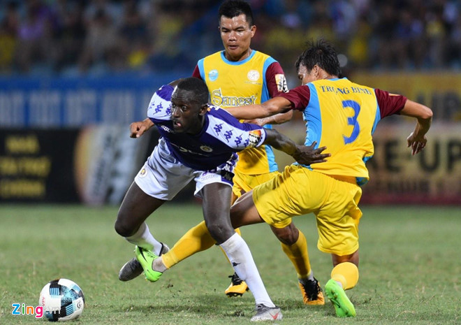 Hà Nội FC chia điểm đầy đáng tiếc trước Khánh Hoà. Ảnh: Zing Hà Nội vs Khánh Hoà, vòng 15 V-League 2019, kết quả hà nội vs khánh hoà, hlv chu đình nghiêm, hà nội fc