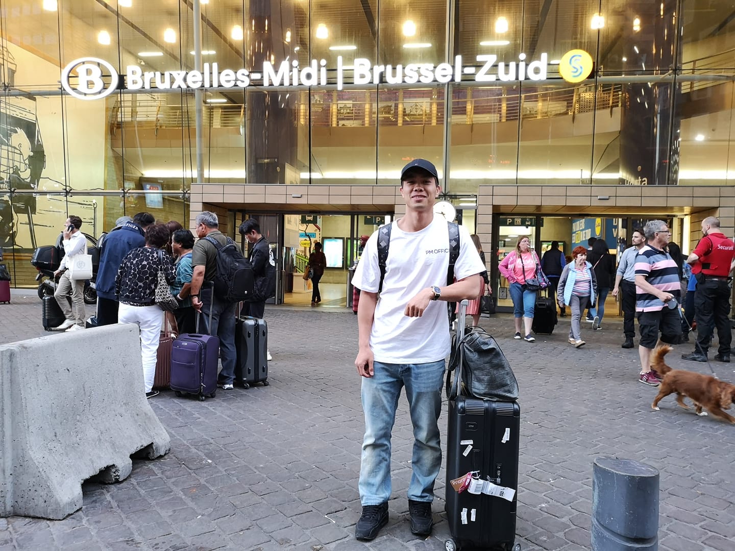 Công Phượng có mặt tại sân ga Bruxelles (Bỉ) công phượng sang bỉ, công phượng sang châu âu, công phượng xuất ngoại, công phượng hagl, công phượng đến châu âu