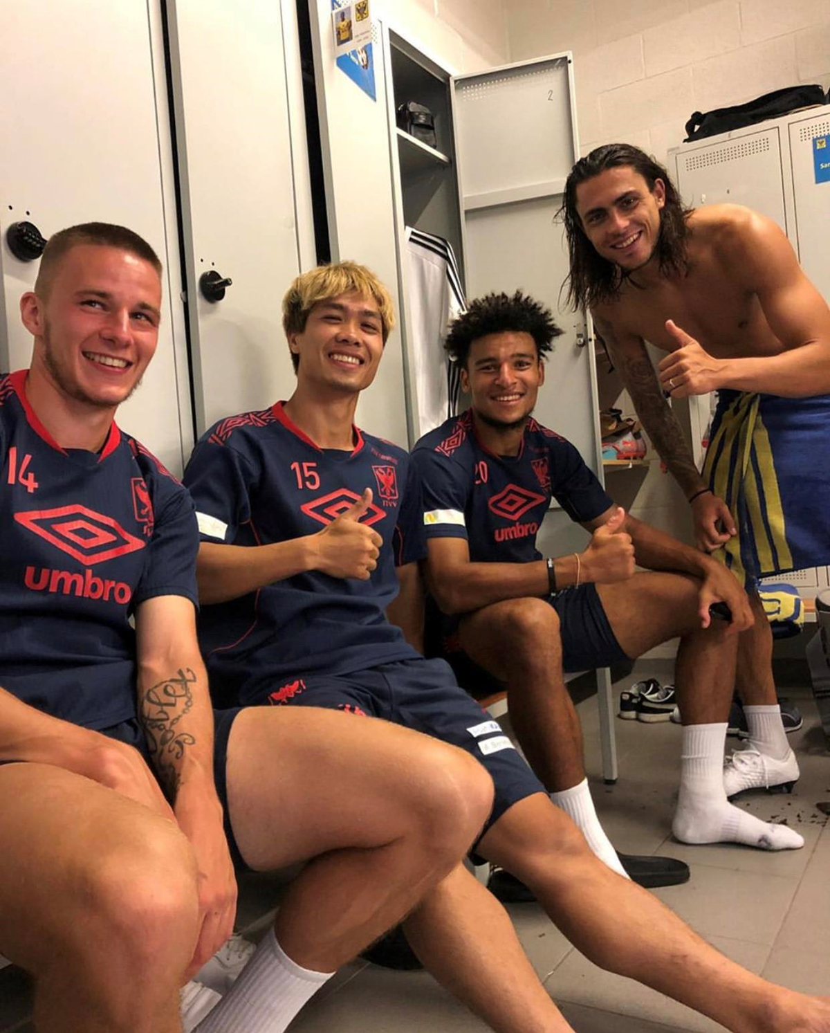 Công Phượng khoe ảnh chụp cùng các đồng đội trong phòng tập Club Brugge vs Sint-Truiden, công phượng, công phượng tập luyện chăm chỉ, vòng 2 giải vđqg bỉ