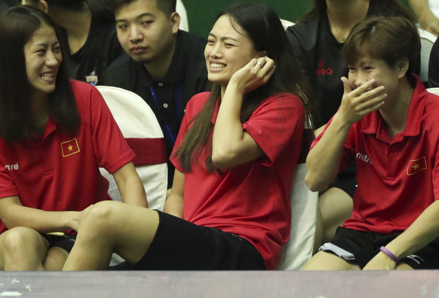 Gương mặt 'cười trong đau đớn' của hot girl Thu Hoài thu hoài, kim liên, vtv cup 2019, giải bóng chuyền nữ quốc tế vtv cup 2019, bóng chuyền hôm nay