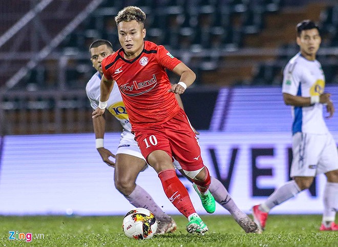 TPHCM sẽ có thêm sức mạnh khi Trần Phi Sơn trở lại. Ảnh: Zing trần phi sơn, clb tphcm, v-league 2019, hà nội fc vs tphcm, sLNA, tphcm vs slna, phi sơn trở lại