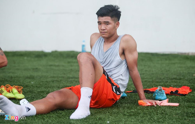 Hà Đức Chinh tiếp tục có một trận đấu không thành công trong màu áo Đà Nẵng. Ảnh: Zing hà nội fc, shb đà nẵng vs hà nội fc, lê huỳnh đức, đức chinh, kết quả đà nẵng vs hà nội