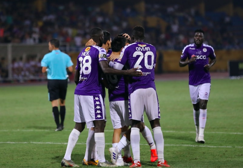 Đội hình của Hà Nội FC đủ chiều sâu để chinh chiến trên nhiều mặt trận. Ảnh: Lê Thành hà nội vs viettel, viettel vs hà nội, vòng 23 v-league 2019, bxh v-league 2019