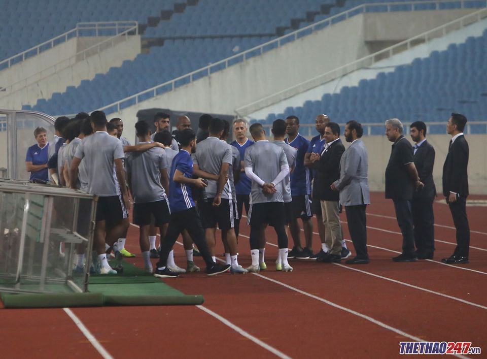 Đội tuyển UAE gặp gỡ ngài Đại sứ quán Việt Nam vs UAE, việt nam vs thái lan, vòng loại world cup 2022, hlv park hang seo, HLV Bert van Marwijk