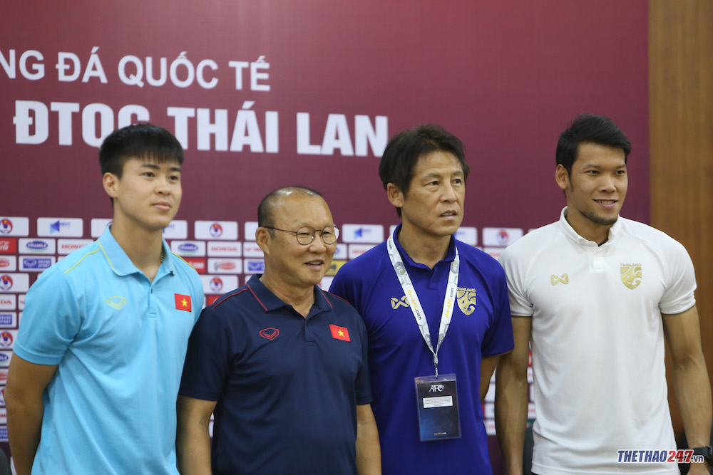 Ảnh: Lê Thành việt nam vs thái lan, vòng loại world cup 2022, vl wc 2022, akira nishino, đội tuyển việt nam, đội tuyển thái lan, park hang seo