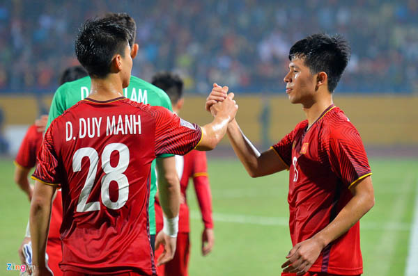 Duy Mạnh và Đình Trọng là cặp bài trùng ở cả ĐTQG và CLB Hà Nội. Ảnh: Zing dinh trong duy manh