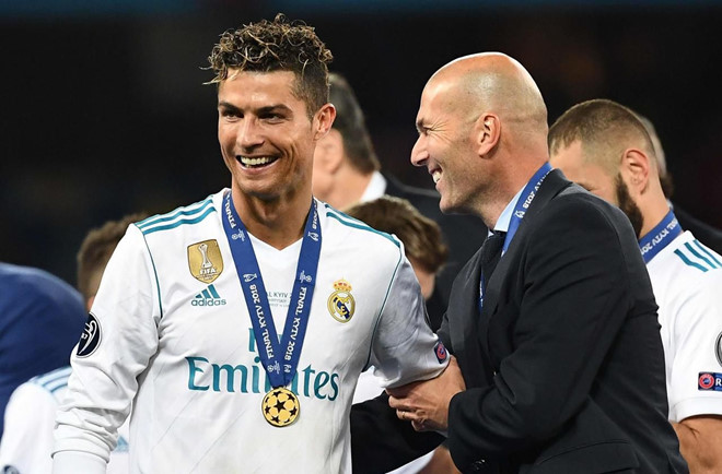 Ronaldo và Zidane đã tạo nên thời kỳ hoàng kim cho Real Madrid real 1-4 ajax, real bị loại c1, champions league, vong 1/8 champions league, ronaldo, zidane