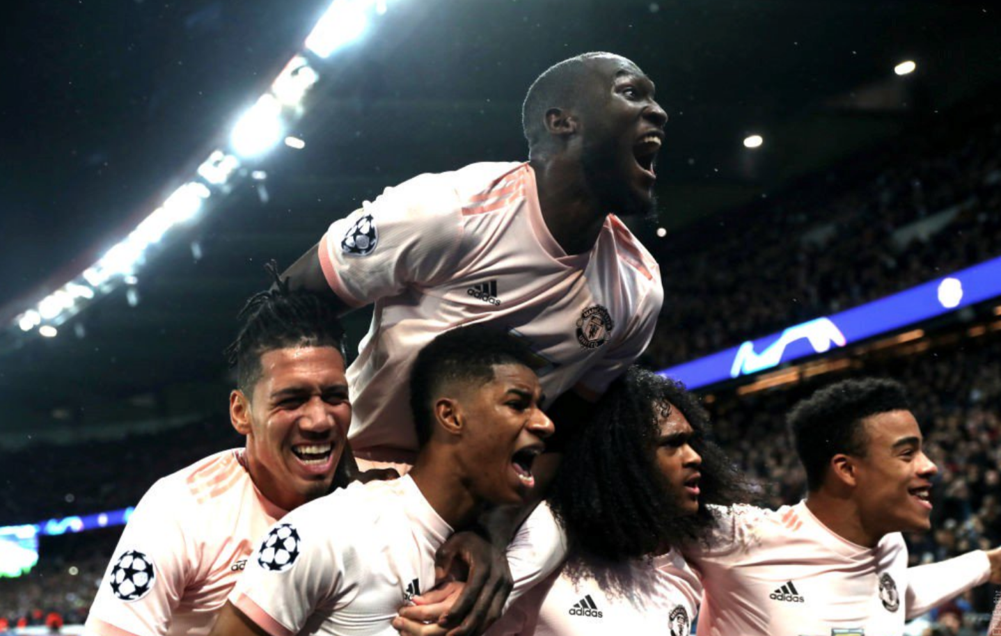 Man Utd hưng phấn sau cú sốc ở Champions League arsenal vs mu, arsenal, ngoai hang anh, the gunner, phao thu, quy do, premier league