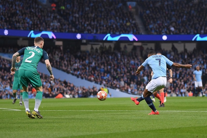 Sterling dứt điểm đẹp mắt mở tỉ số cho trận đấu cúp C1, Man City 4-3 Tottenham, tứ kết C1, Champions League, bán kết Champions League