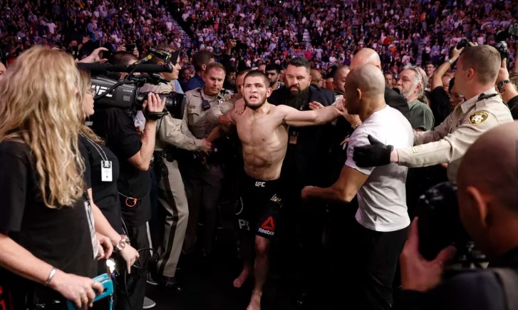 Tới màn ẩu đả kinh hoàng diễn ra ngay sau đó. dana white, conor mcgregor, khabib nurmagomedov, conor tái đấu khabib,