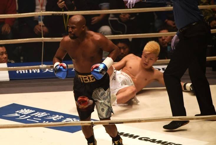 Sau khi chứng kiến Floyd Mayweather kiếm tiền vô cùng dễ dàng từ trận đấu với Tenshin. mma, conor mcgregor, thần đồng kickboxing nhật bản, tenshin nasukawa,