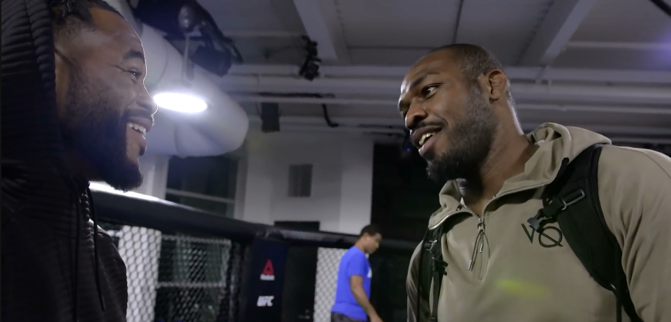 Jones nhắc tới Anthony Johnson trong khi nói chuyện với Rashad Evans. jon jones, rumble johnson, anthony johnson, jones vs johnson,