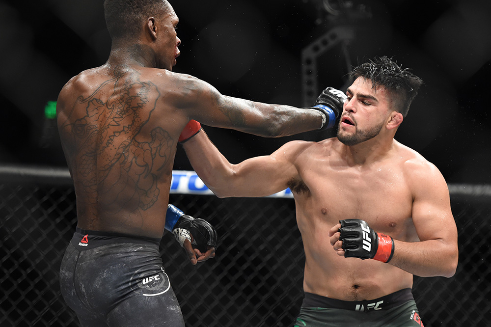 Kelvin Gastelum sẽ phải tiếp tục duy trì thành tích để có suất tranh đai một lần nữa. kelin gastelum, ufc 236, max holloway,