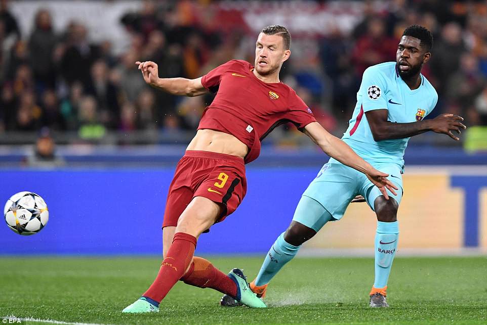 Xem video Roma 3-0 Barca, tứ kết lượt về Champions League Xem video bàn thắng trận Roma 3-0 Barca ở tứ kết lượt về Champions League trên trang chủ UEFA.