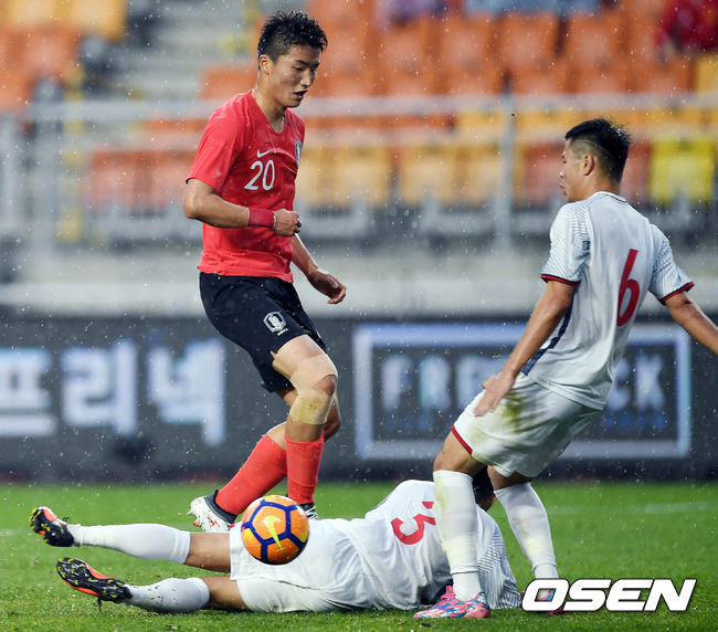 Về view cá nhân: Nam: 705.755 so với 711.225, giảm 0,77% Hùng (nghỉ đẻ): 279.105 so với 795.943, giảm 64,93% Vượng: 658.546 so với 735.188, giảm 10,42% Kiên: 767.849 so với 686.228, tăng 11,89%