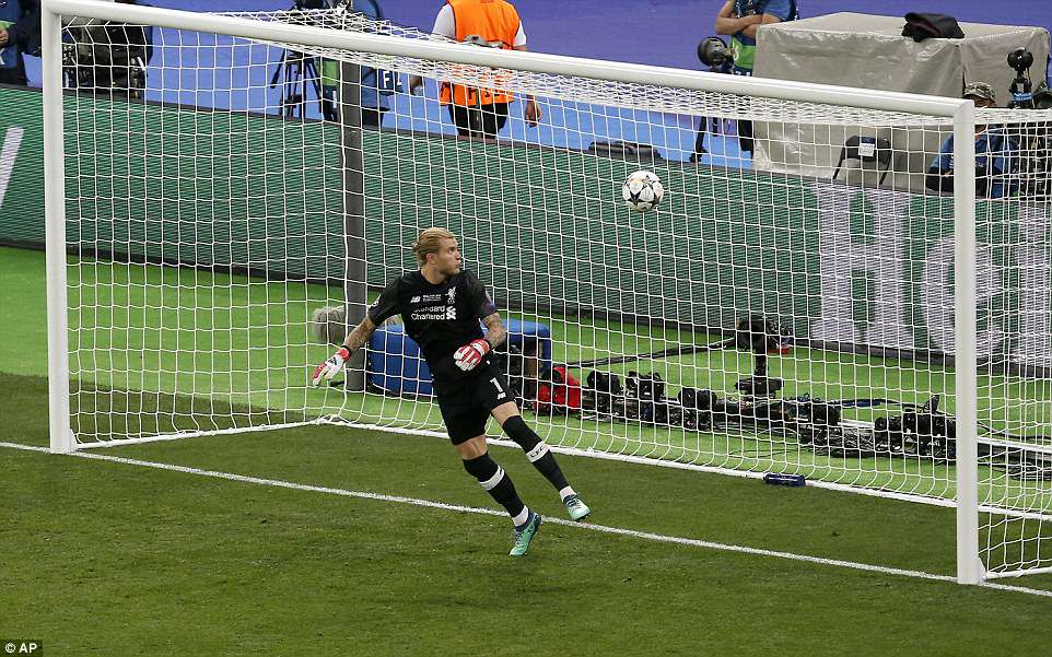 Đôi tay tai hại của Karius khiến Liverpool ôm hận ở chung kết real vo dich c1, chung ket c1, ck c1, real 3-1 liverpool