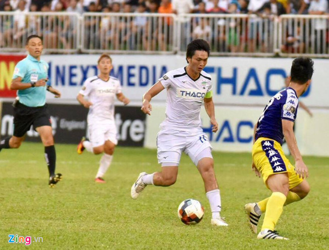 HLV Chu Đình Nghiêm bất ngờ về cách chơi của HAGL. Ảnh: Zing hagl 0-0 ha noi, vleauge, hagl, ha noi, hlv chu dinh nghiem, tuan anh, hlv lee tae hoon