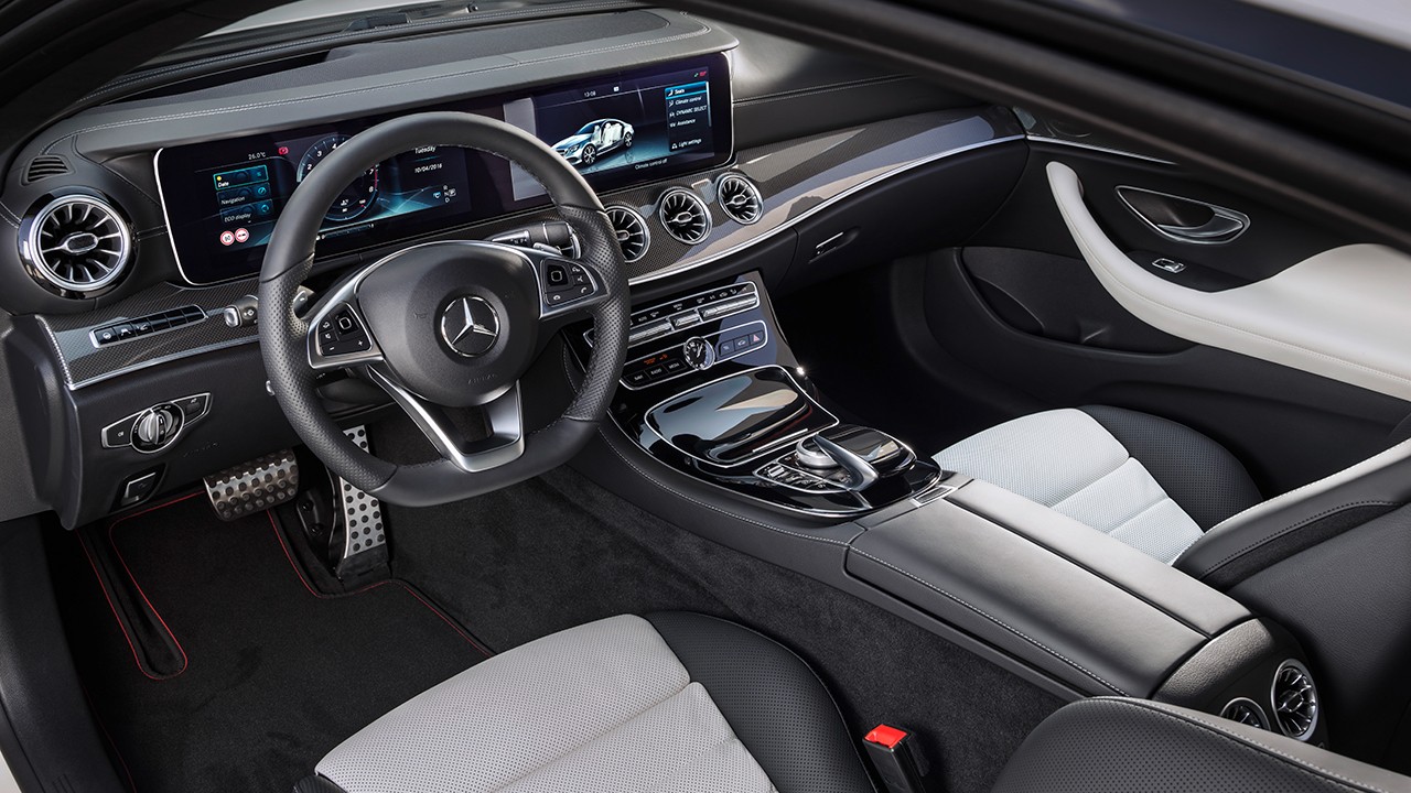 Khoang lái xe Mercedes E350 AMG 2020 Đánh giá xe Mercedes E350 AMG 2020, thông số kỹ thuật, thiết kế, giá lăn bánh