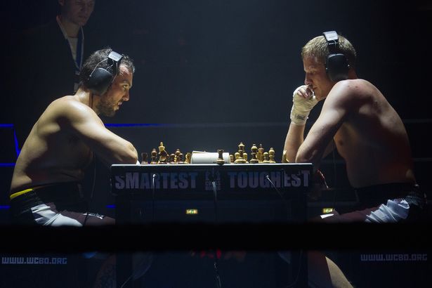 Cờ vua kiêm đấm bốc chess boxing