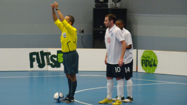 Thay người trong Futsal không giới hạn thay nguoi trong futsal