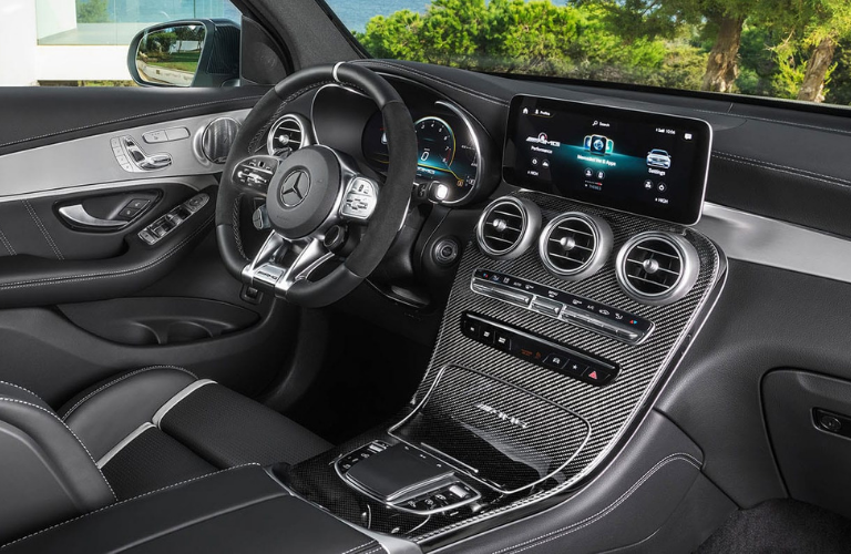 Đánh giá chi tiết Mercedes GLC250 2020: Giá bán & thông số kỹ thuật