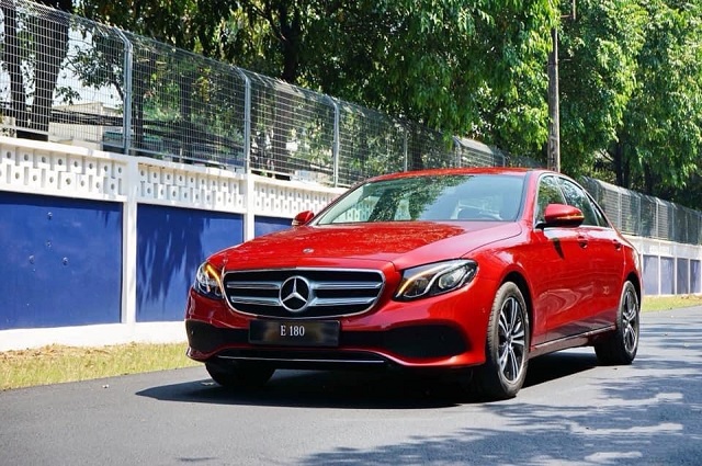 Thương hiệu xe đã quá nổi tiếng trên thế giới cùng với mức giá khá mềm là lý do khiến Mercedes E180 được yêu thích. Chi tiết giá bán Mercedes E180 2020, thông số kỹ thuật và đánh giá xe mới nhất.