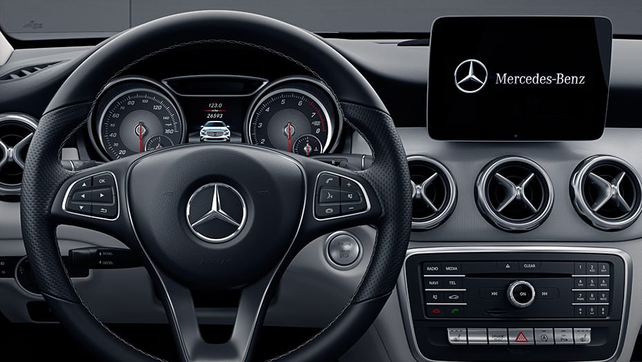 Chi tiết giá lăn bánh Mercedes GLA 250 2020, thông số xe và đánh giá xe mới nhất.
