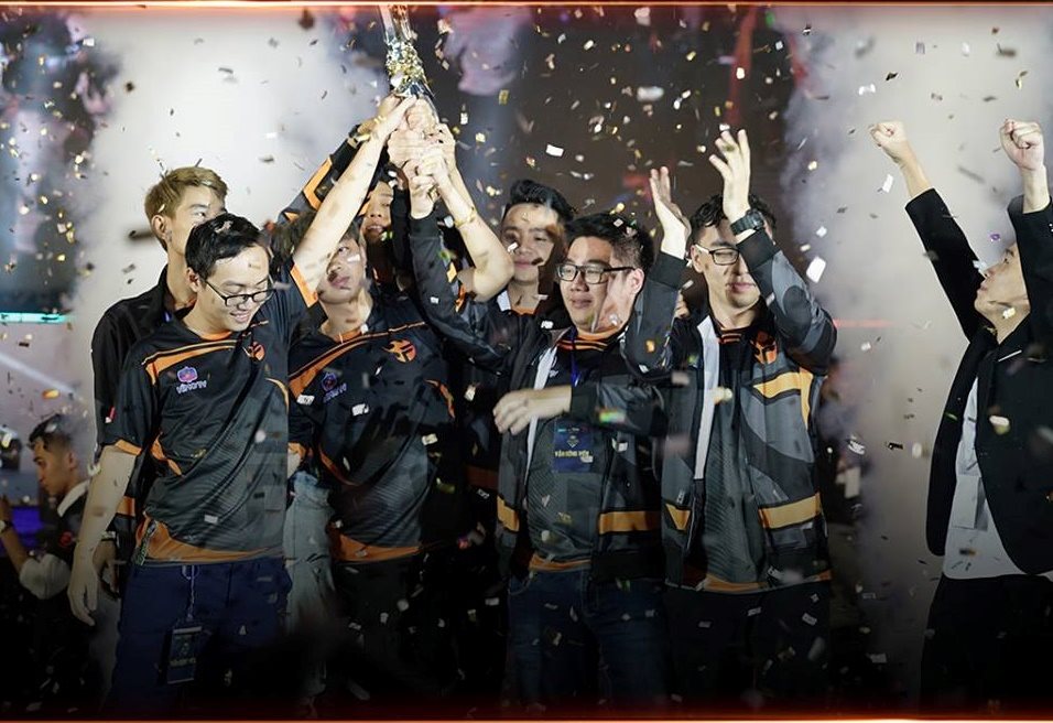 Chức vô địch mang tên Team Flash