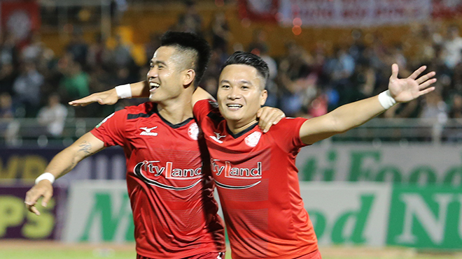 Trực tiếp TP. HCM vs Thanh Hóa: Chờ 'Ronaldo Việt Nam' tỏa sáng truc-tiep-tp-hcm-vs-thanh-hoa