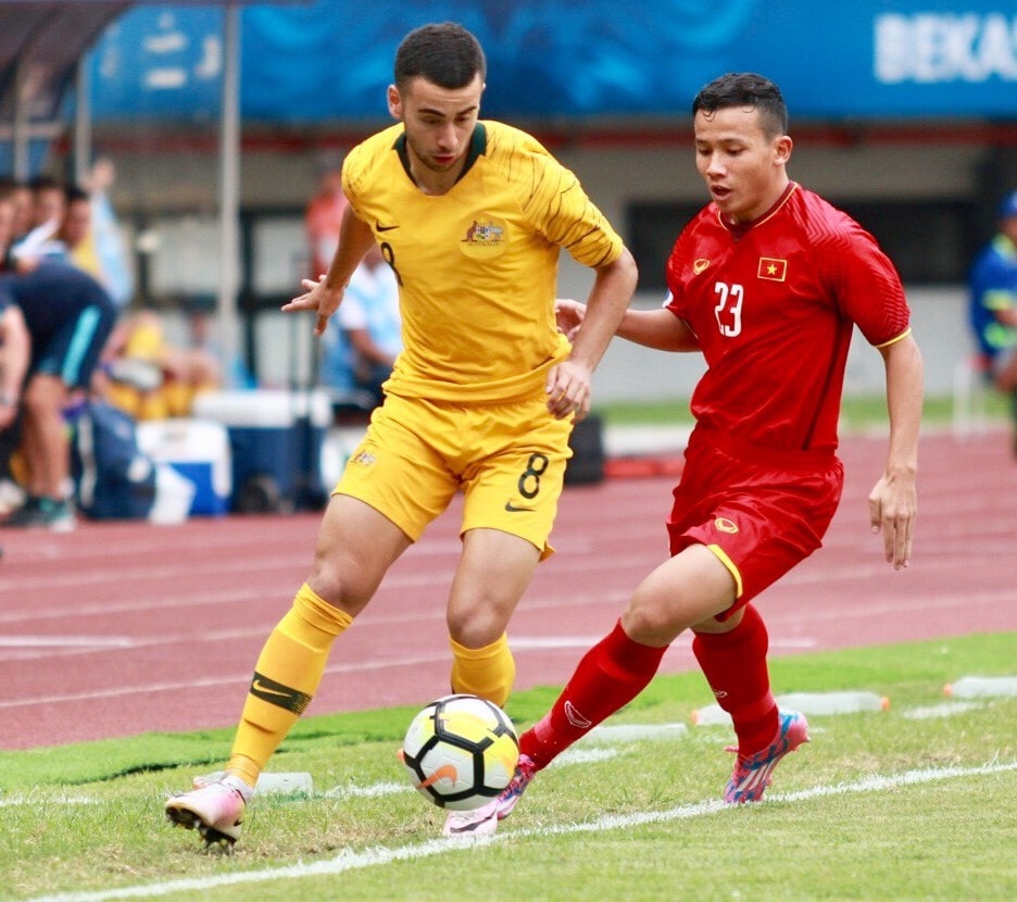 HLV Lê Thụy Hải cho rằng U19 Việt Nam yếu mọi thứ. Ảnh: Zing u19-vietnam