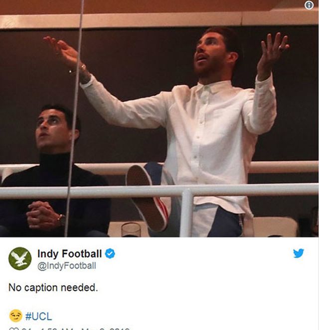 Ramos bất lực ngồi trên khán đài nhìn đồng đội thua trận Real vs Ajax , Ramos , Ramos lĩnh thẻ , Ajax đi tiếp , Ajax 4-1 Real , Ramos bị chế giễu
