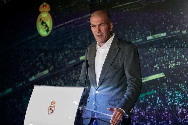 Zidane trong buổi họp báo Zidane, Zidane về Real, Zidane về Real Madrid, chuyển nhượng, Sergio Ramos, Mourinho