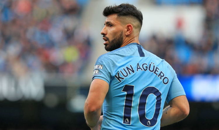 Aguero là cầu thủ duy nhất trong top 10 vẫn còn thi đấu ở giải Ngoại hạng Premier League, top 20 cầu thủ xuất sắc nhất Premier League, những cầu thủ xuất sắc nhất giải ngoại hạng Anh
