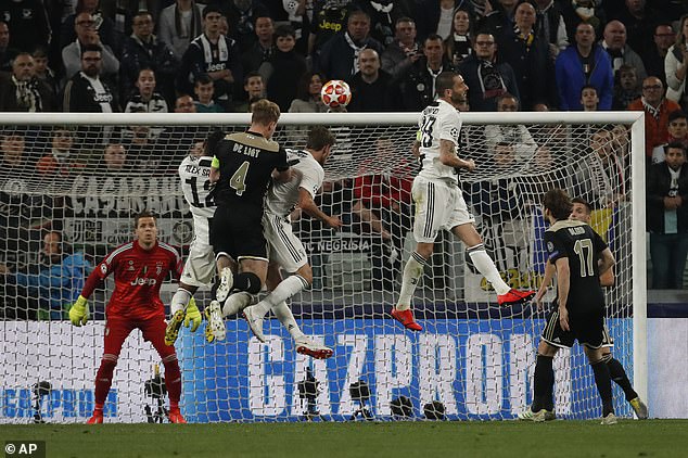 Pha đánh đầu của De Ligt tiễn Juve rời Champions League Juve vs Ajax, Juve 1-2 Ajax, tứ kết Champions League, tứ kết C1, kết quả Juve vs Ajax, cầu thủ xuất sắc nhất trận