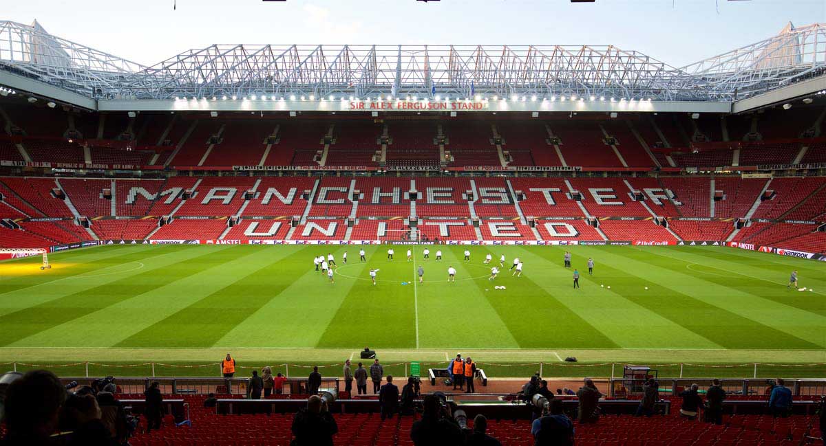 Mặt cỏ tuyệt đẹp của sân Old Trafford M.U, Manchester Utd, danh hiệu M.U, Premier League, chung kết FA, Man City vs Watford, Europa League