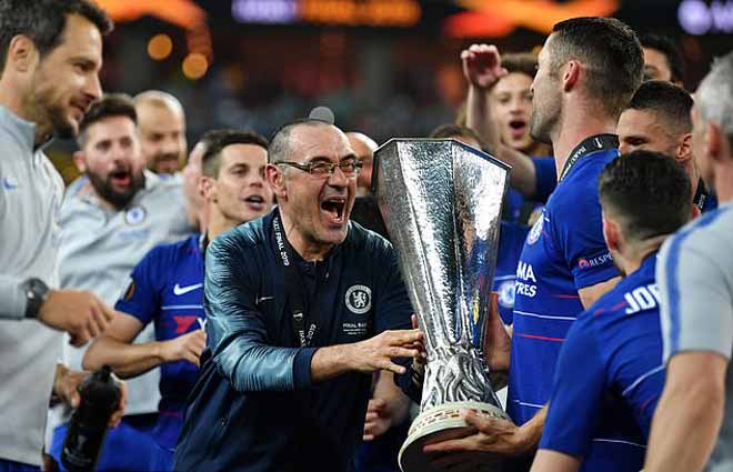 HLV Sarri lên đỉnh C2 cùng Chelsea https://thethao247.vn/316-jorginho-toi-ghet-nhin-ong-ay-ra-di-do-la-mot-su-phan-boi-d181127.html