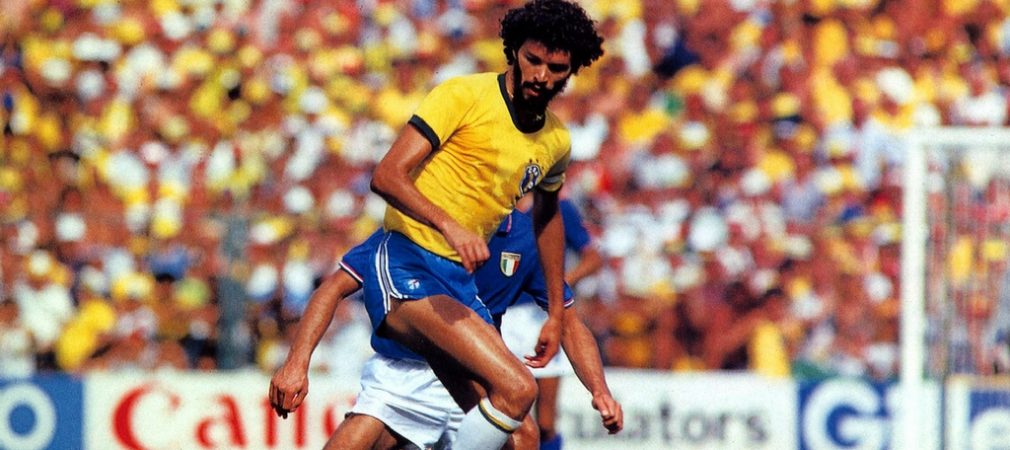 Socrates là đội trưởng của Brazil tại World Cup 1982 những cầu thủ thông minh nhất, những cầu thủ có bằng cử nhân, những cầu thủ có bằng thạc sĩ, thi tốt nghiệp, thi đại học, đề thi tốt nghiệp