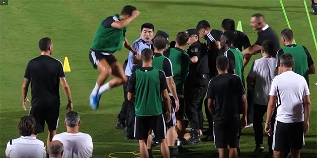 Ronaldo làm nhân viên an ninh 'phát hoảng' ronaldo, juventus, lịch thi đấu juventus, lịch du đấu hè juventus, ltd juventus, juventus đấu với tottenham, juventus đấu với inter milan, icc cup