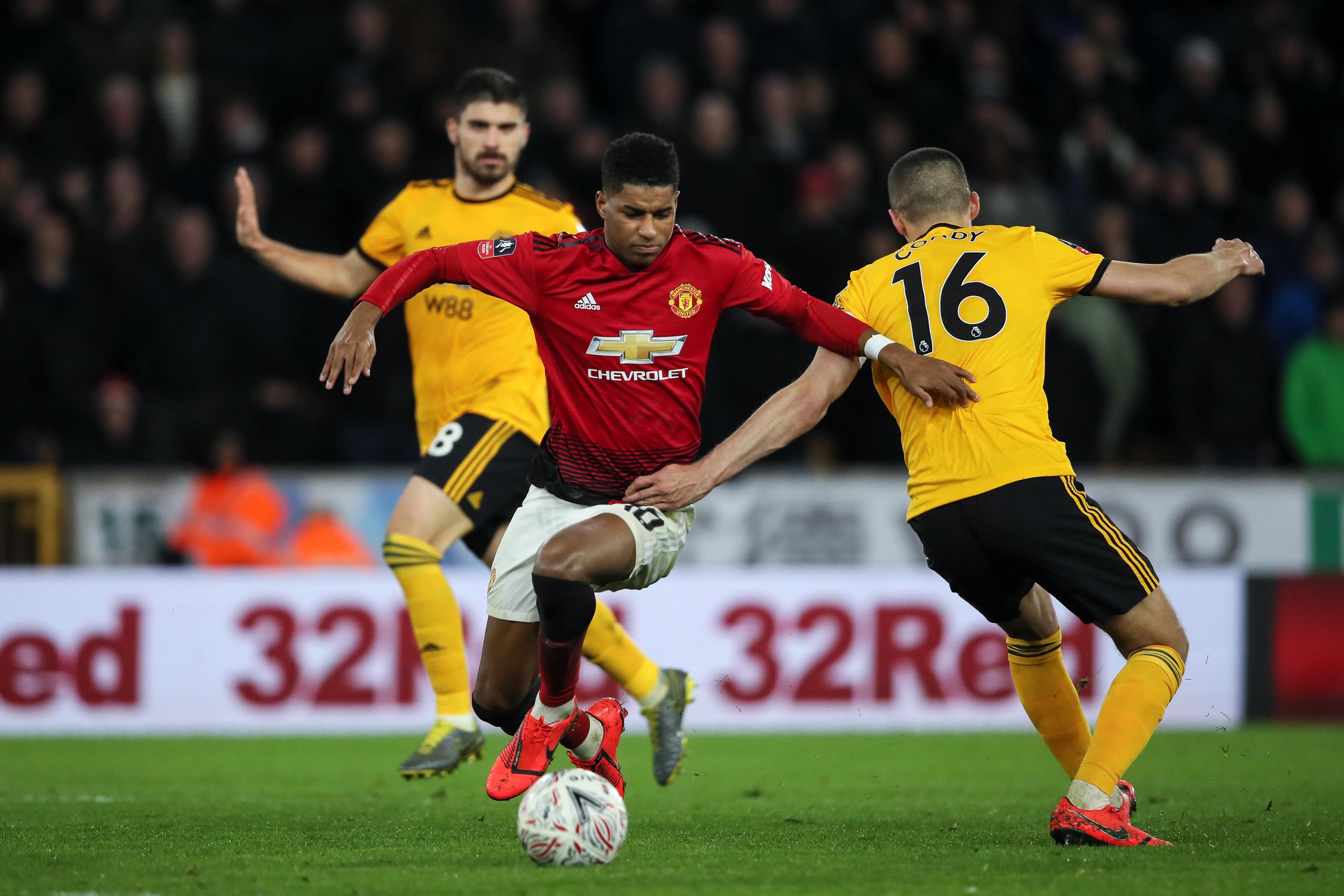 Wolves - MU đối đầu căng thẳng. Ảnh: Getty Images Wolves vs MU, trực tiếp Wolves vs MU, nhận định Wolves vs MU, Ngoại hạng Anh, Premier League