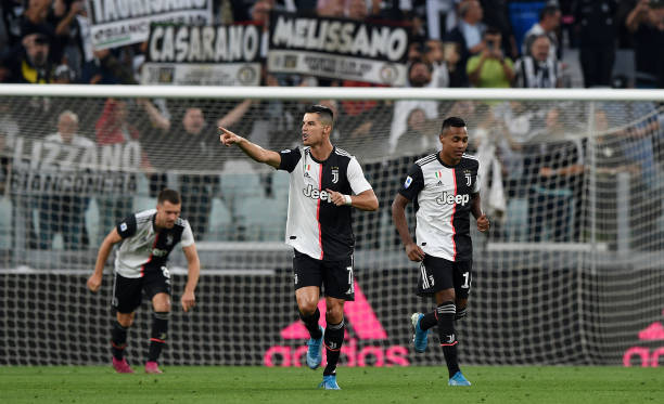 CR7 góp dấu giày trong cả 2 bàn thắng của Juventus - Ảnh: Getty Kết quả Juventus vs Verona, Juventus vs Verona, Kết quả Serie A vòng 4, link xem Juventus vs Verona