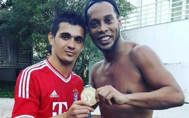Ronaldinho, Ronaldinho đi tù, sinh nhật Ronaldinho