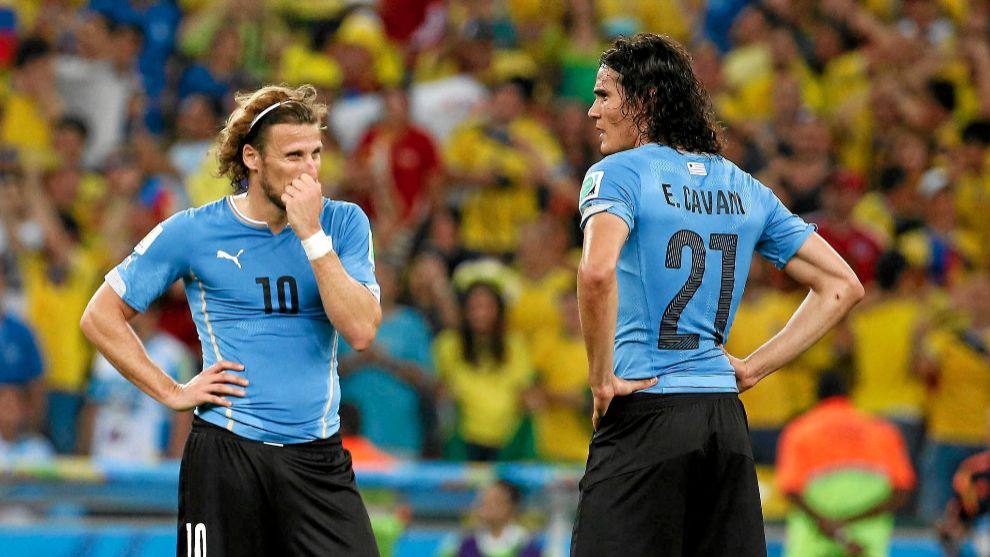 Cavani có thể trở thành học trò của Forlan? - Ảnh: Internet cavani, forlan, psg, uruguay, tin chuyển nhượng