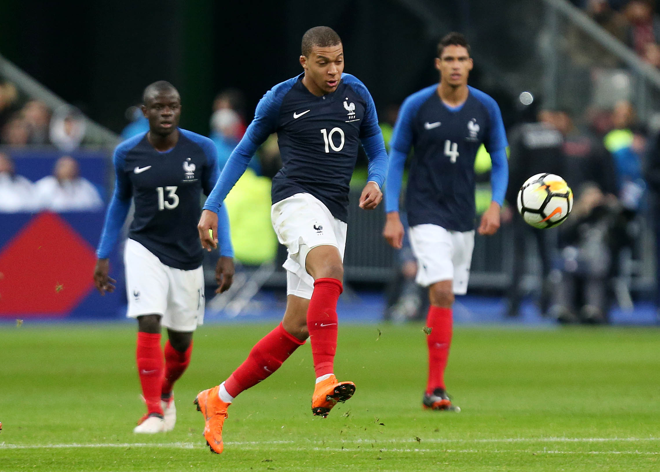 Sẽ có 1 công cuộc Pháp hóa tại Bernabeu? - Ảnh: Internet Chuyển nhượng Real, Real, Pogba, Mbappe, Kante, Chelsea, MU