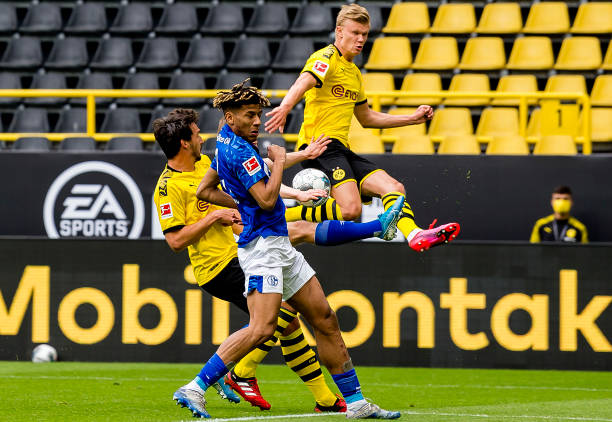 Haaland đi vào lịch sử bóng đá Đức với bàn thắng vào lưới Schalke - Ảnh: Getty Haaland, Bundesliga, Dortmund, Dortmund vs Schalke 04, kết quả Dortmund vs Schalke 04