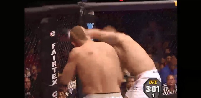 2 đối thủ duyên nợ đã có màn tỉ thí nảy lửa - Ảnh: Screenshot video mma, video võ thuật, video boxing